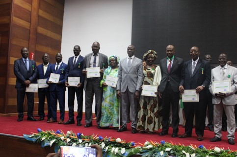 Le Président de l’USP, le Professeur Méké MÉÏTÉ, élevé à la dignité de Commandeur dans l’ordre de l’éducation nationale de CI