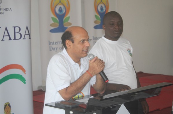 L’Ambassade de l’Inde célèbre la Journée Mondiale du Yoga à l’Université Polytechnique de San Pedro, en partenariat avec le TIPSP et l’UPSP