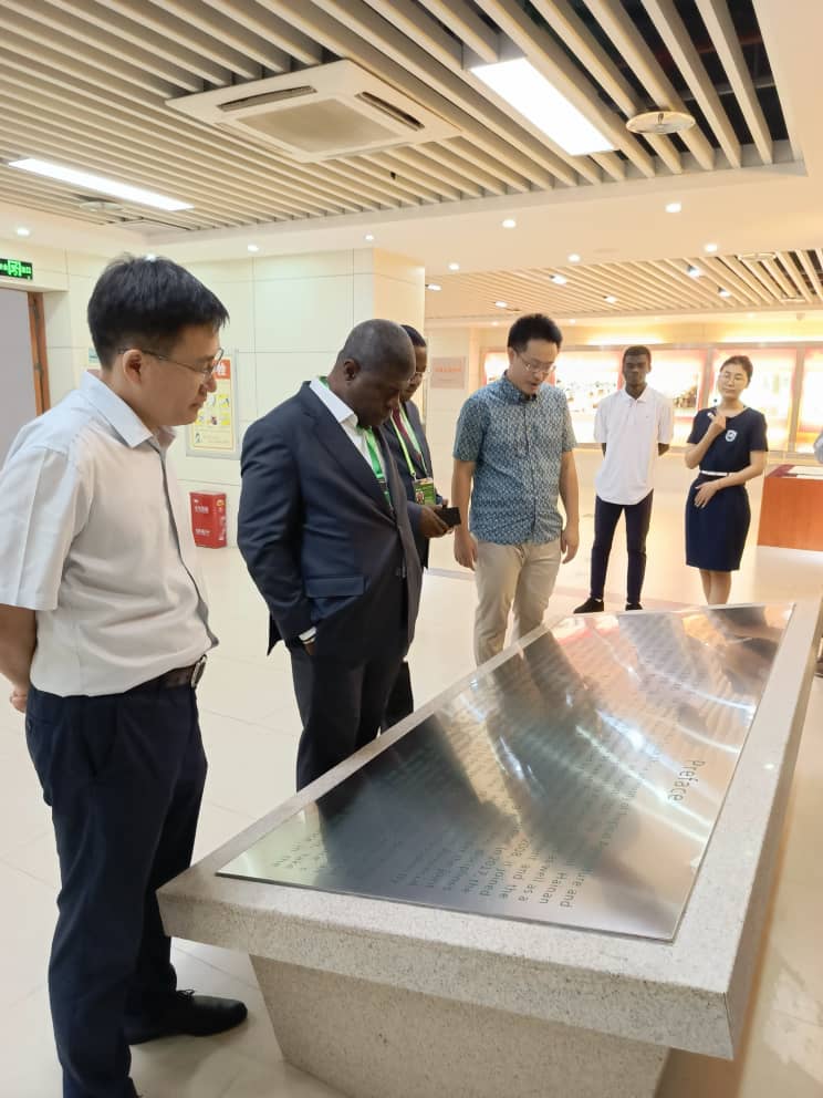 L'Université Polytechnique de San Pedro (Côte d'Ivoire) et l'Université de Hainan (Chine) signent un accord de partenariat