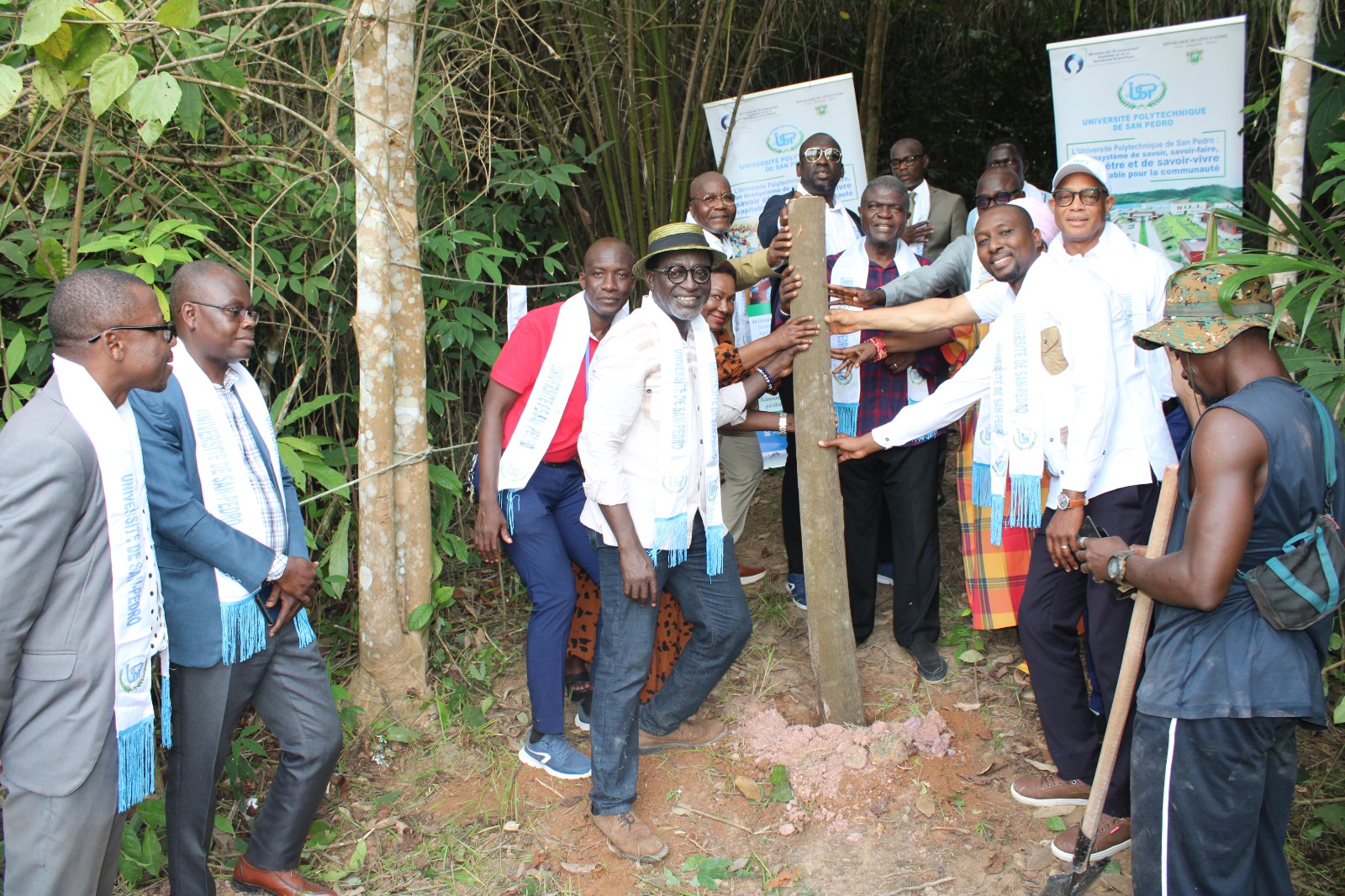 POSE DE LA PREMIÈRE PIOCHE DU DOMAINE BINI DE L’USP